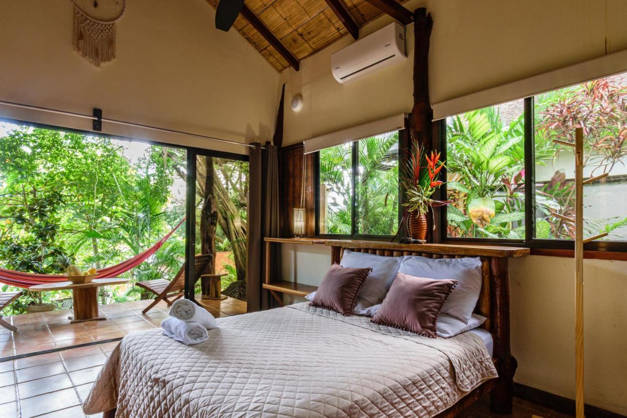 Funky Monkey Lodge Playa Santa Teresa  Extérieur photo