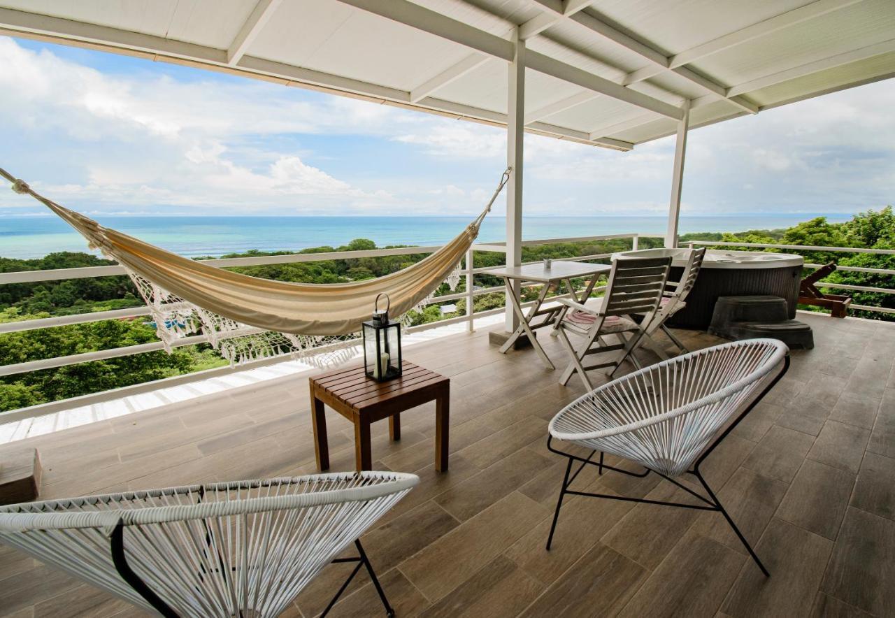 Funky Monkey Lodge Playa Santa Teresa  Extérieur photo