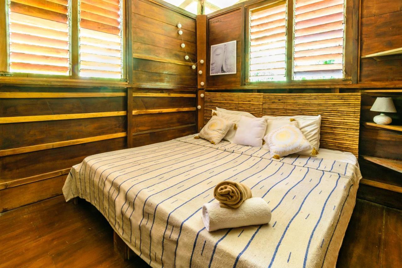 Funky Monkey Lodge Playa Santa Teresa  Extérieur photo