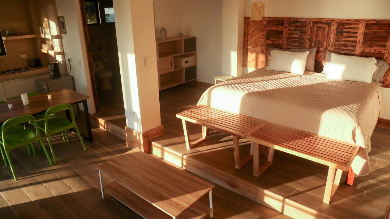 Funky Monkey Lodge Playa Santa Teresa  Extérieur photo